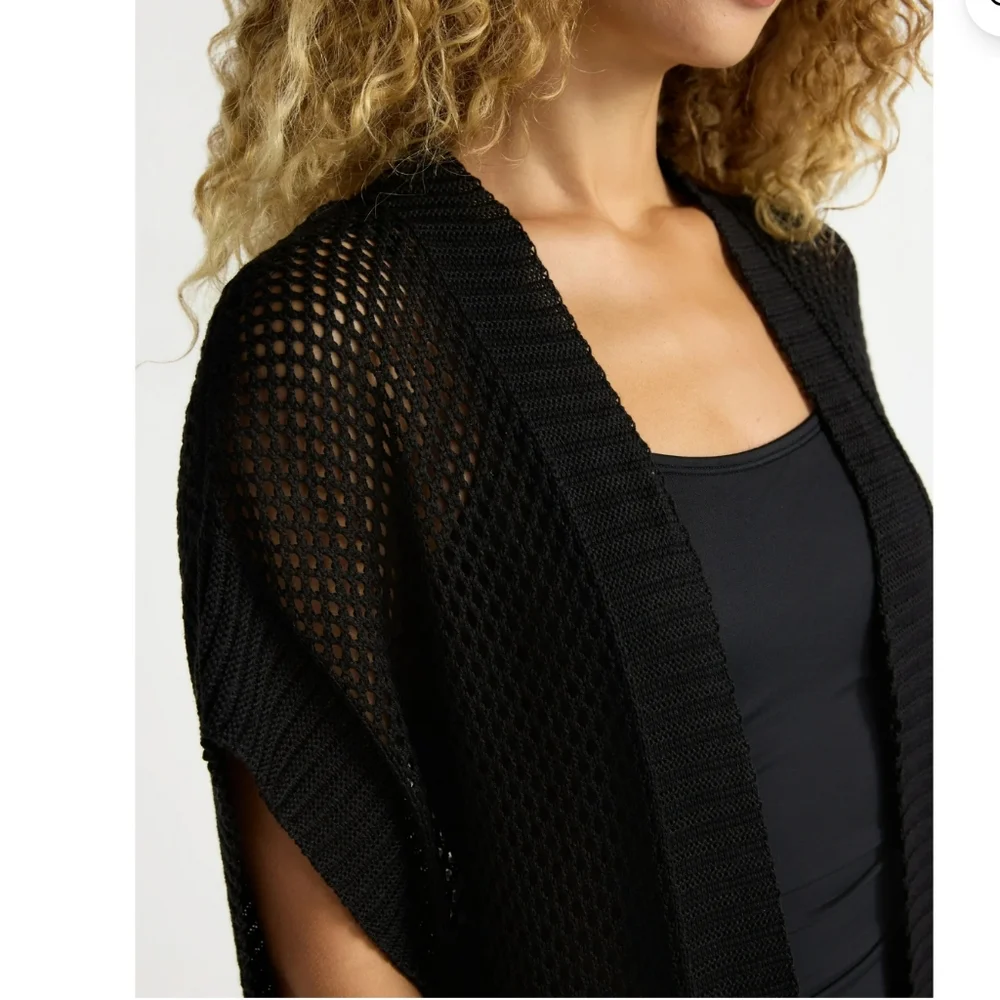 Time & Tru Black Open Knit Crochet Ruana S-M‎  NWT